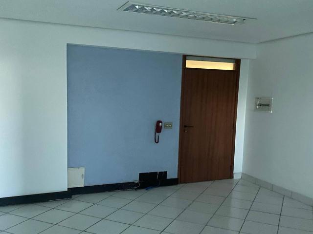 #40 - Sala para Venda em Santana de Parnaíba - SP